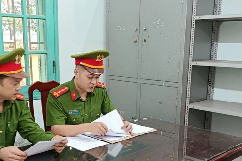 Khởi tố 6 đối tượng trong đường dây khai thác cát trái phép