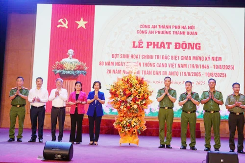 Xây dựng hình ảnh đẹp về người chiến sỹ Công an phường Thanh Xuân vì nhân dân phục vụ