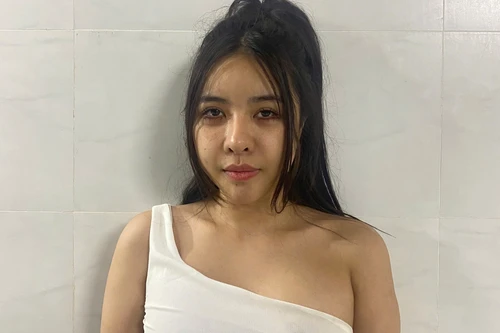 Cô gái trẻ làm nghề "dịch vụ tiếp bia" kiêm môi giới mại dâm