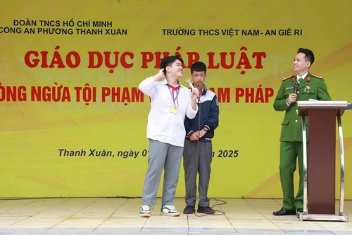 Tuyên truyền, giáo dục pháp luật cho hơn 700 học sinh