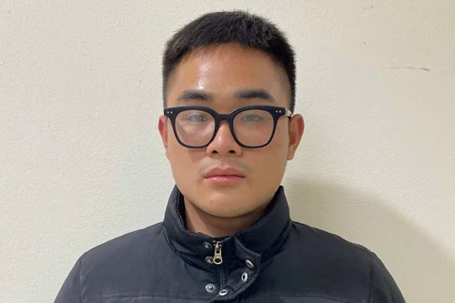 Triệu tập đối tượng hành hung người bất tỉnh tại phố Xốm