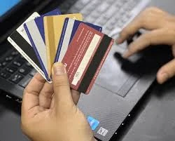 Bắt đối tượng mua bán trái phép nhiều tài khoản ngân hàng