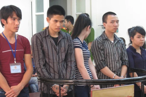 Khúc mắc chuyện nợ nần, quả phụ lừa bạn đến nhà để bắt giữ