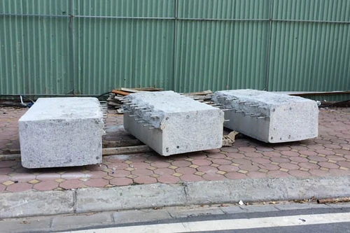 Sẽ "cắt" xong cột tầng 19 nhà 8B Lê Trực trong tháng 10-2016