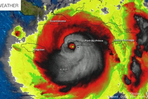 Bức ảnh bão Matthew có mặt quỷ "gây sốt" trên mạng