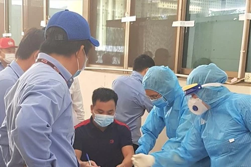 Đề xuất doanh nghiệp, cá nhân được tiêm vaccine tự trả phí