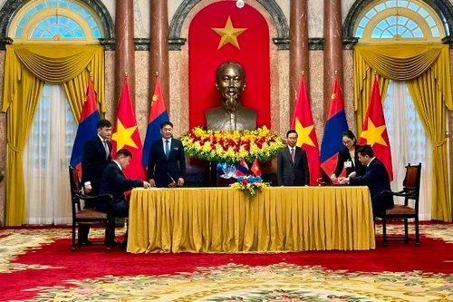 Việt Nam- Mông Cổ ký Bản ghi nhớ về thương mại gạo