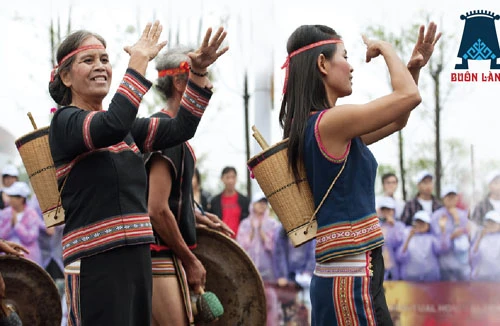 Lễ hội "Sắc xuân Tây Bắc"