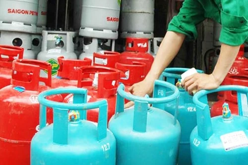Gas tăng giá mạnh, người dùng rục rịch chuyển sang dùng bếp điện