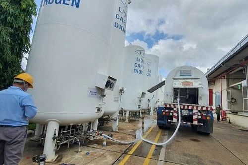 “Chi viện” 115 tấn oxy mỗi ngày cho các cơ sở y tế miền Nam chống dịch Covid-19