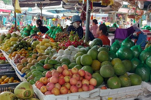 Xăng dầu, gas giảm giá liên tiếp, người tiêu dùng không còn lo tăng giá thực phẩm?