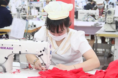 Quý III-2021: Thu nhập người lao động giảm trung bình gần 900 nghìn đồng mỗi tháng