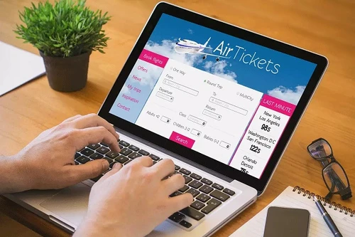 Nhiều người dính bẫy lừa đảo “khuyến mãi Tết”, “vé máy bay Tết giá rẻ”