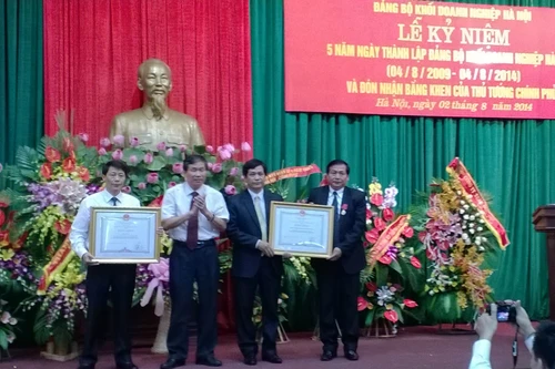 Đảng bộ Khối doanh nghiệp Hà Nội đón nhận Bằng khen của Thủ tướng Chính phủ