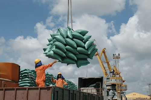 Bộ Công Thương: Mở rộng xuất khẩu, ổn định thị trường gạo trong nước
