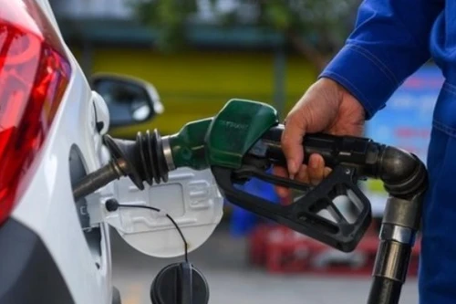 Sau 1 tuần giảm, giá xăng dầu trong nước lại tăng
