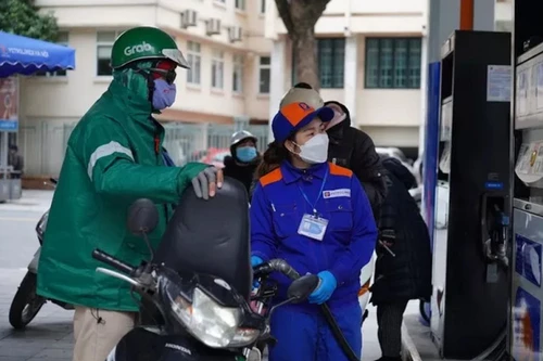 TS Phạm Thế Anh: Người sử dụng dầu đang phải “trợ giá” cho người người dùng xăng 