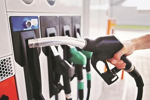 Chi quỹ bình ổn ở mức cao để giữ nguyên giá bán xăng dầu 