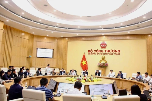 Xây dựng thị trường điện cạnh tranh, xóa bù chéo giá điện