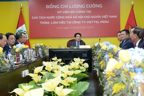 Chủ tịch nước Lương Cường thăm và làm việc tại doanh nghiệp viễn thông Việt Nam tại Peru