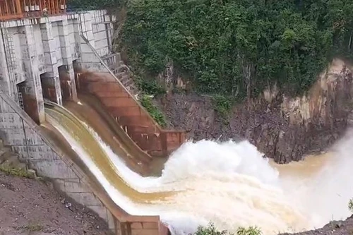 Yêu cầu dừng ngay việc tích nước một thủy điện tại Thừa Thiên Huế