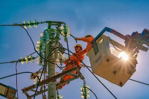 Thủ tướng yêu cầu đảm bảo cung ứng điện năm 2024 và các năm tiếp theo