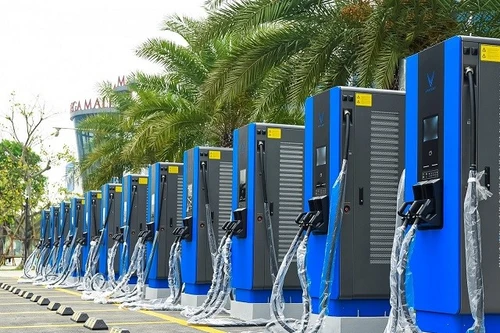 Năm 2025, xe sạc điện sẽ chịu mức giá điện mới?