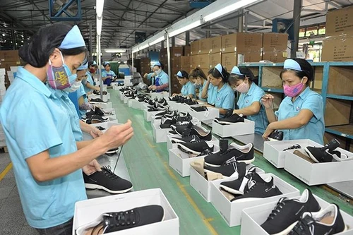 Việt Nam xuất khẩu hơn 1,2 tỷ đôi giày dép trong năm 2020