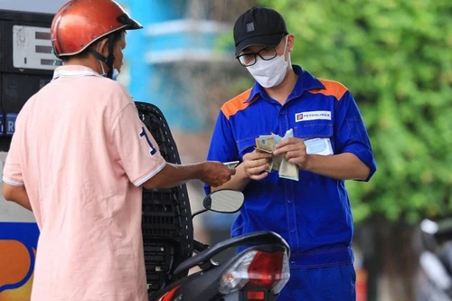 Giá xăng dầu điều chỉnh từ 15h hôm nay (5-12)