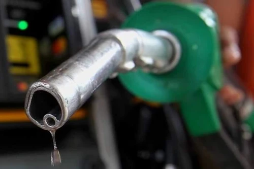 Giá xăng dầu tăng tác động mạnh đến chỉ số giá tiêu dùng, cần tính đến giảm thuế
