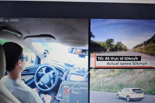 Xem cận cảnh xe tự hành của VinAI 