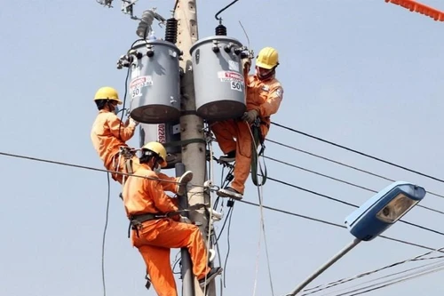 Nắng nóng 39 độ C, tiêu thụ điện lại tăng mạnh