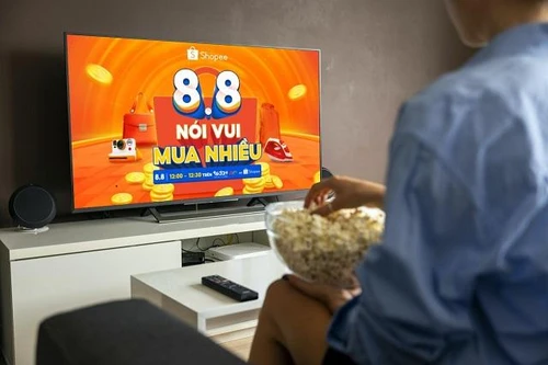 Chương trình “Nói vui mua nhiều” mang đến nhiều bất ngờ cho khán giả trong ngày 8-8