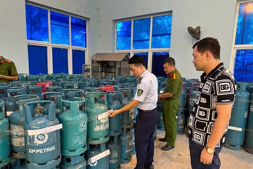Phát hiện cơ sở san, chiết, nạp lượng lớn LPG trái phép
