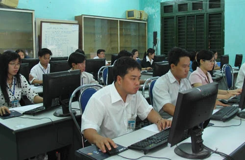 Bộ Công thương hủy kết quả thi công chức vì lộ đề thi