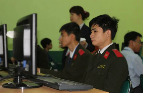 Trường Đại học Kỹ thuật- Hậu cần CAND: Đẩy mạnh nghiên cứu khoa học