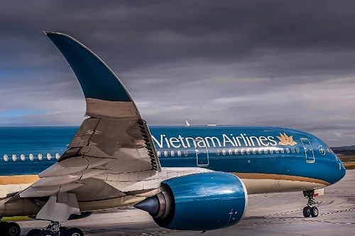 Chuyến bay của Vietnam Airlines chậm khởi hành vì hành khách tung tin “có súng”