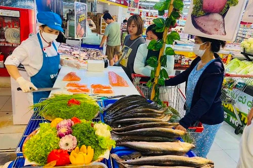 Siêu thị, trung tâm thương mại khuyến mại lớn dịp lễ 2-9