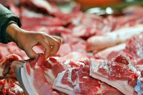 Gần Tết, nhiều thực phẩm tươi sống tăng giá