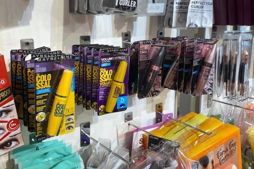 Tràn lan mỹ phẩm giả được bán online 