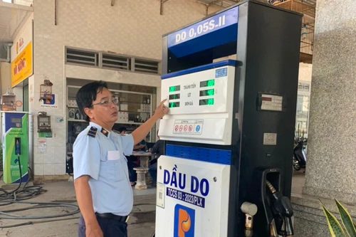 Kiểm tra việc chấp hành pháp luật, phát hiện 7/10 doanh nghiệp xăng dầu vi phạm