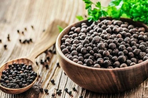 Xuất nhập khẩu vượt 800 tỷ USD, nhiều nhóm hàng chủ lực đạt kỷ lục mới