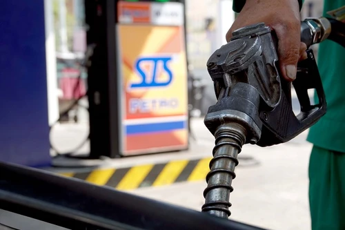 Chiết khấu xăng dầu có thời điểm lên tới 2.500 đồng/lít