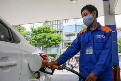 Nhập khoảng 2,5 triệu m3 xăng dầu trong quý II-2022 