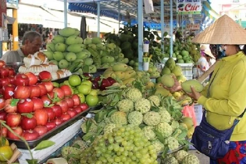 Hoa tươi, trái cây đắt hàng dịp lễ Vu Lan