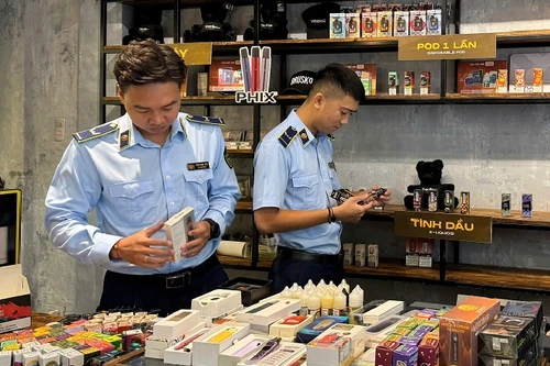 Hà Nội: Xử lý hàng loạt cơ sở kinh doanh thuốc lá điện tử, thuốc lá nung nóng có dấu hiệu vi phạm