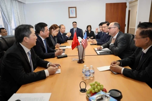 Doanh nghiệp Mỹ cam kết đồng hành cùng Việt Nam phát triển hàng không vũ trụ