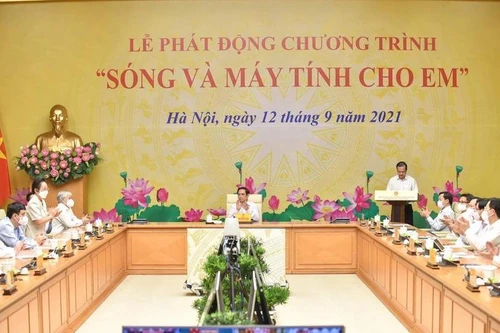 Sau 2 ngày phát động, chương trình “Sóng và máy tính cho em” được ủng hộ hàng chục nghìn máy tính