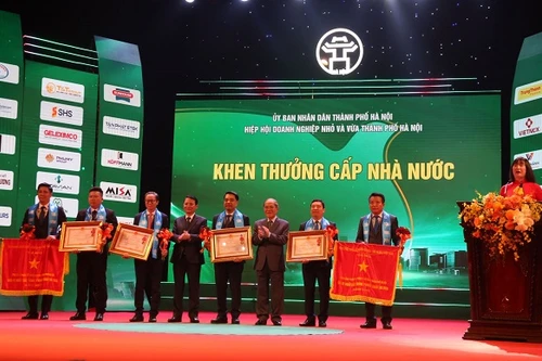Hà Nội tôn vinh 109 doanh nhân, doanh nghiệp Thăng Long 2024