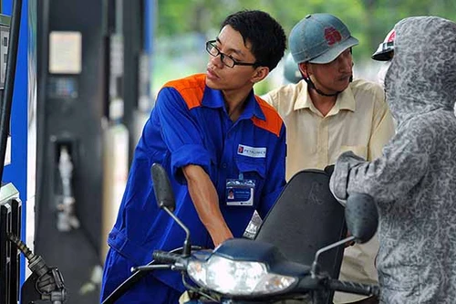 Giá xăng dầu tăng mạnh từ chiều nay (10-10)